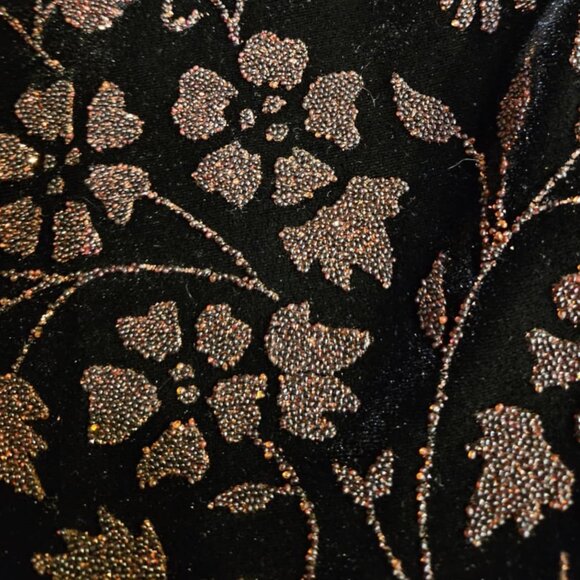 Gorgeous Tadashi Velvet Beaded Top! 😍 - Picture 3 of 6